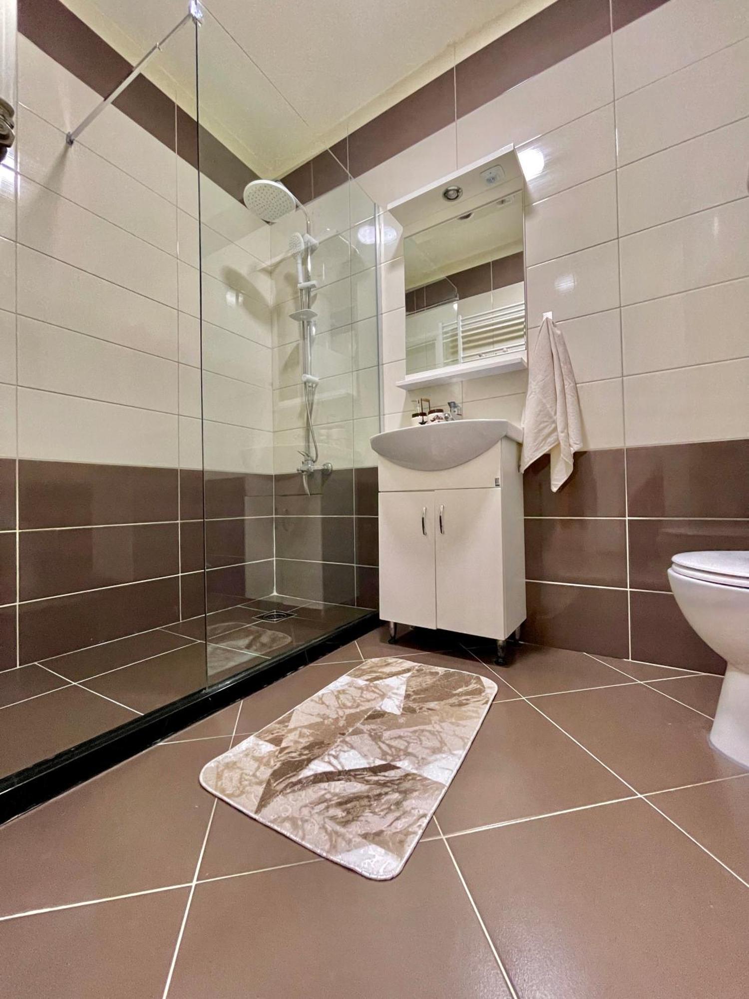 פרישטינה Entire Apartment - Near The Center מראה חיצוני תמונה